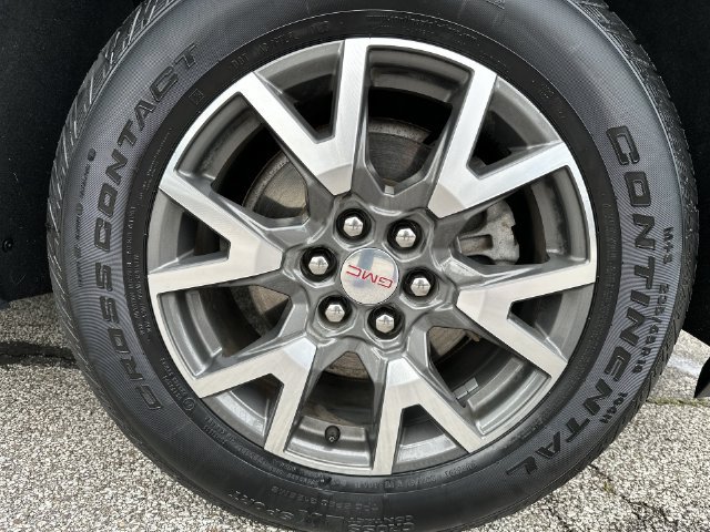 Certified 2023 GMC Acadia SLE w/ Driver Convenience Package AWD/4WD image 28