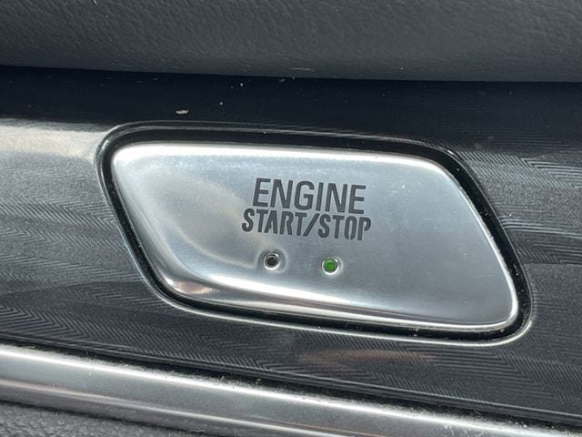 Used 2022 Buick Enclave Essence FWD image 22