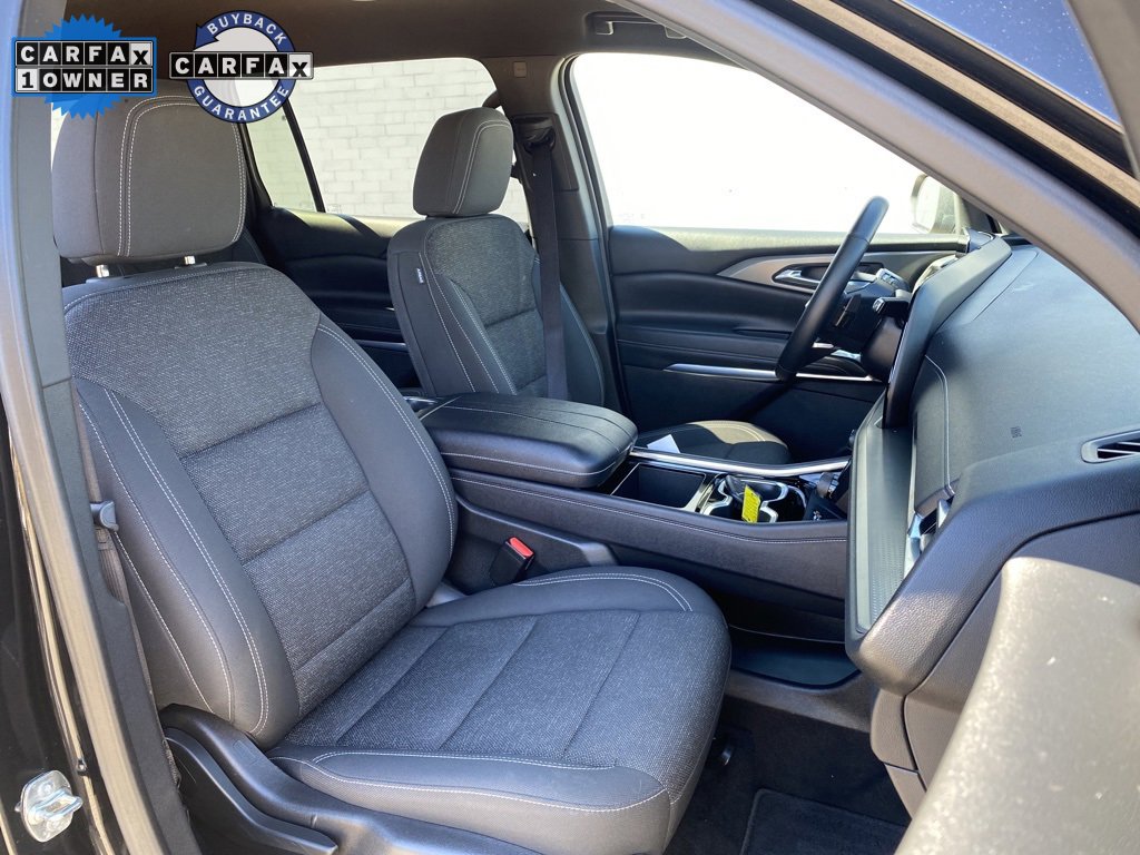 Used 2025 Chevrolet Traverse LT image 16