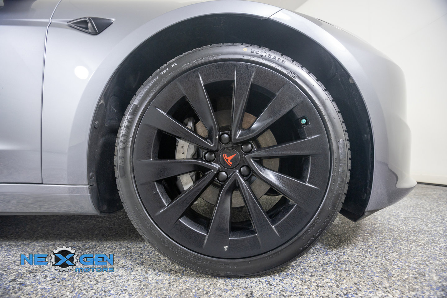 Used 2025 Tesla Model 3 Long Range AWD/4WD image 42