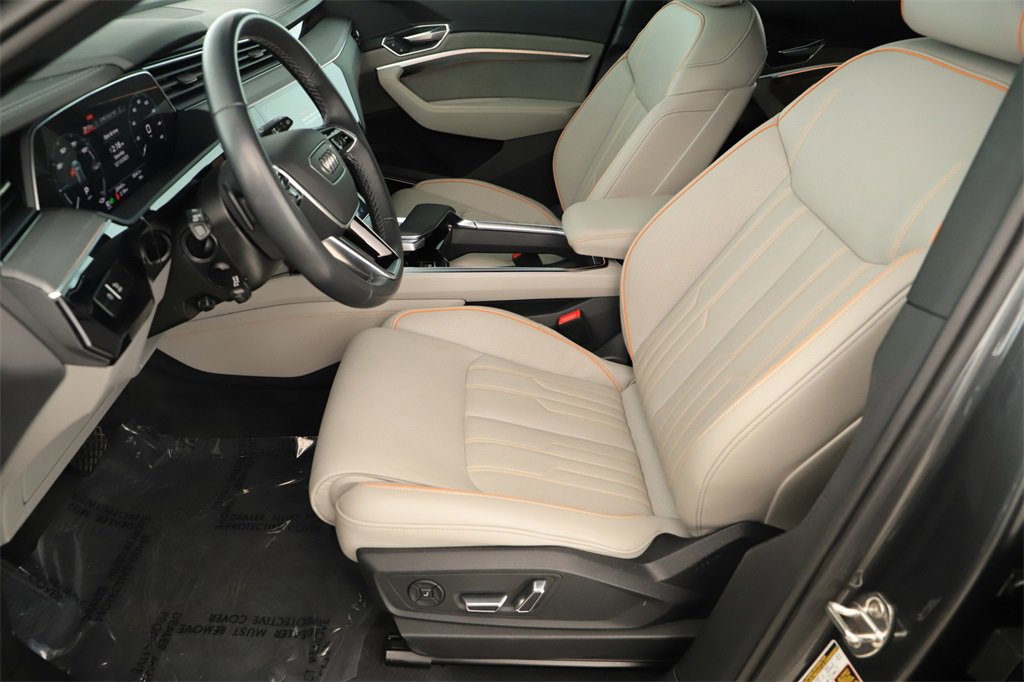 Certified 2024 Audi Q8 e-tron Prestige image 24