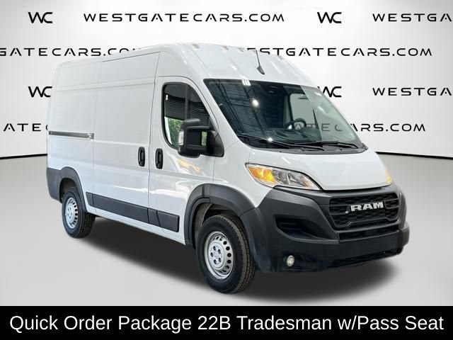 Used 2025 RAM ProMaster 2500 w/ Convenience Group FWD image 2
