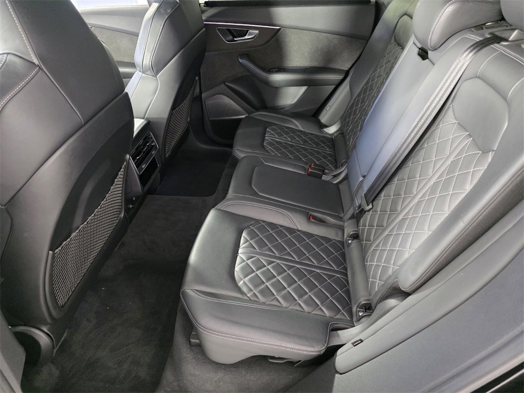 Used 2021 Audi SQ8 Prestige image 14