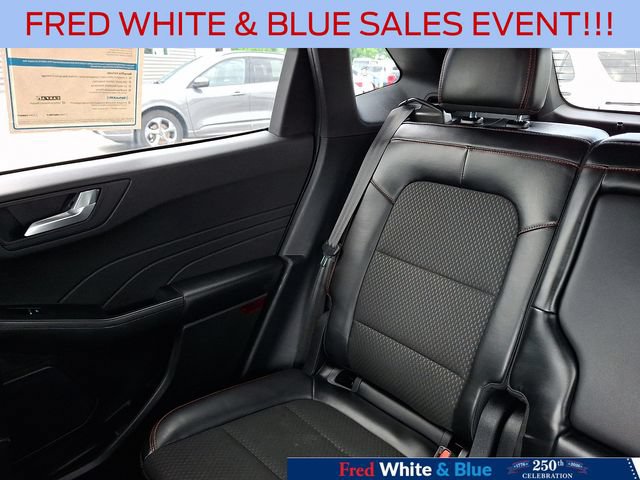 Certified 2024 Ford Escape ST-Line AWD/4WD image 18