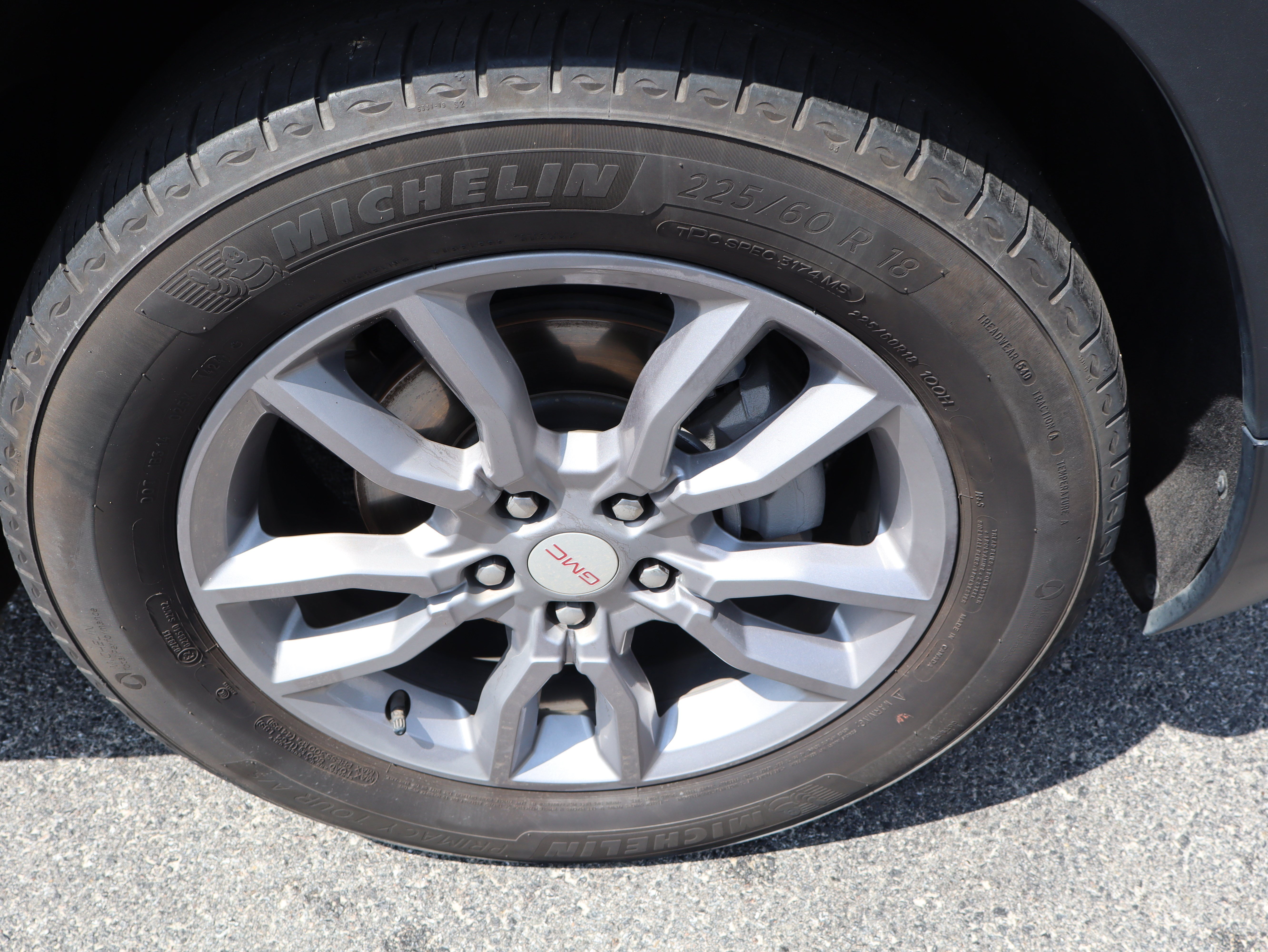 Used 2024 GMC Terrain SLT AWD/4WD image 14