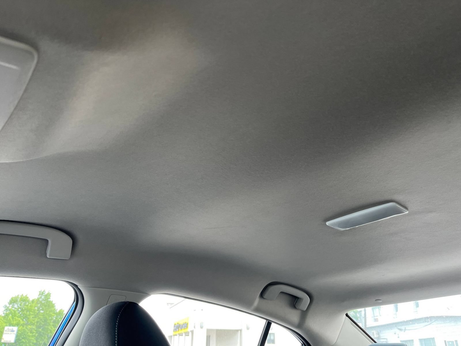 Used 2025 Nissan Sentra SV FWD image 32