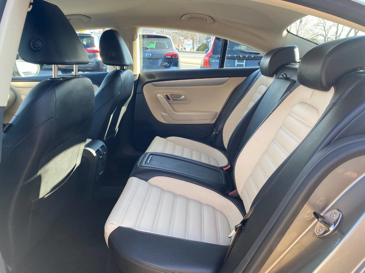 Used 2011 Volkswagen CC Sport image 19