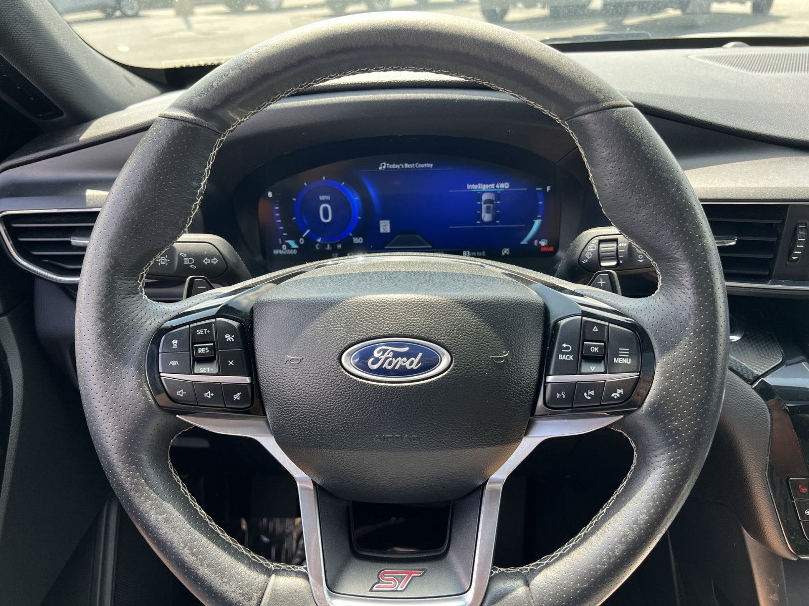 Used 2023 Ford Explorer ST w/ Equipment Group 401A AWD/4WD image 16