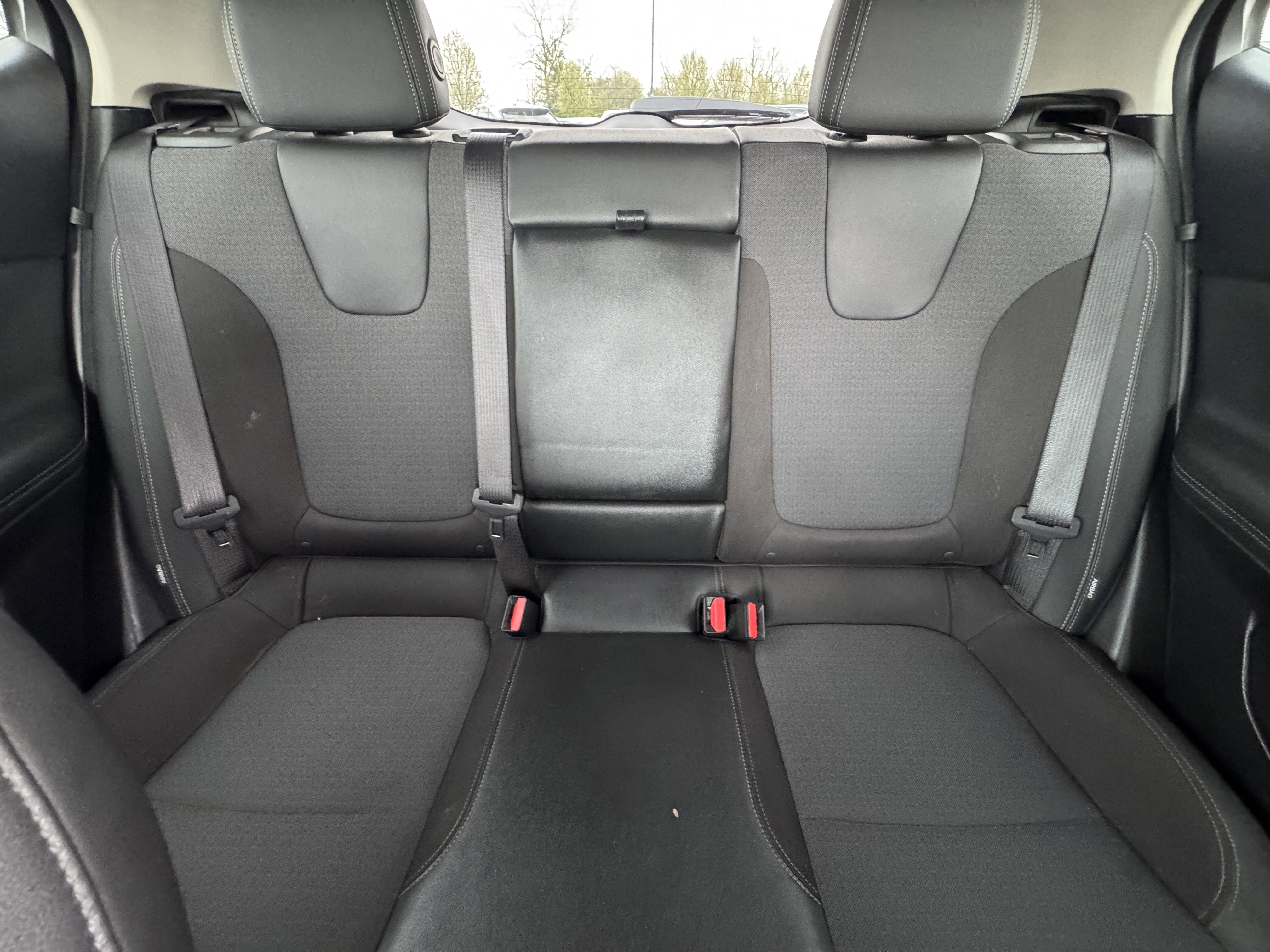 Used 2021 Buick Encore GX Select w/ Sport Touring Package AWD/4WD image 29