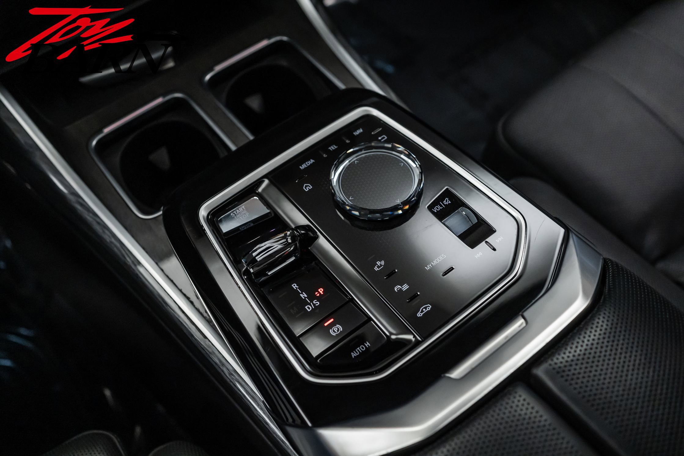 Used 2024 BMW 760i xDrive w/ Executive Package image 41