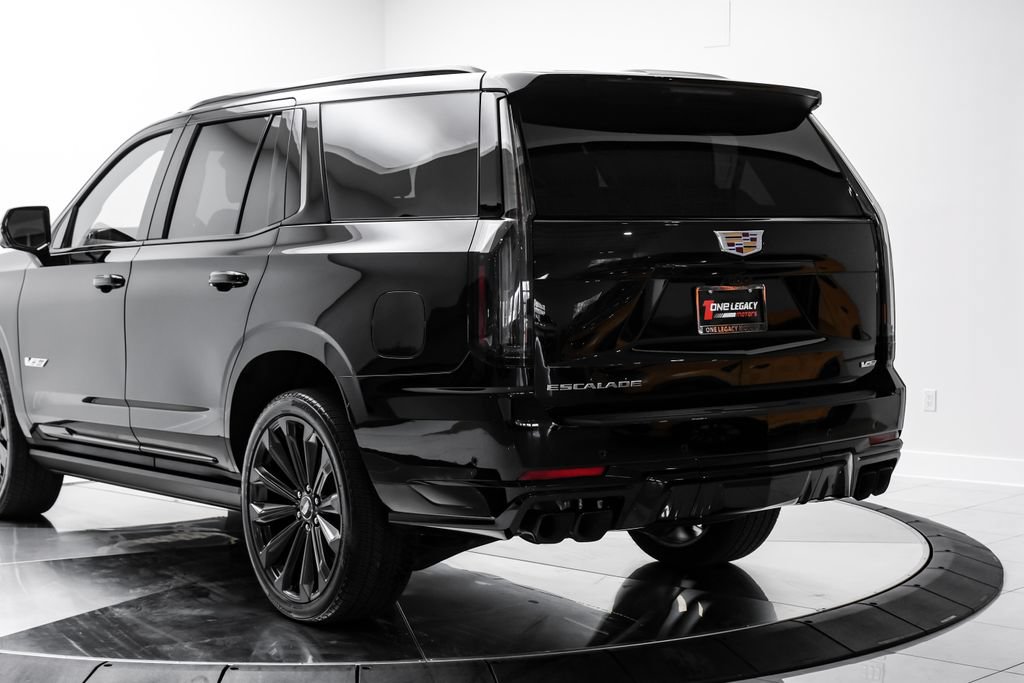 Used 2026 Cadillac Escalade V AWD/4WD image 16