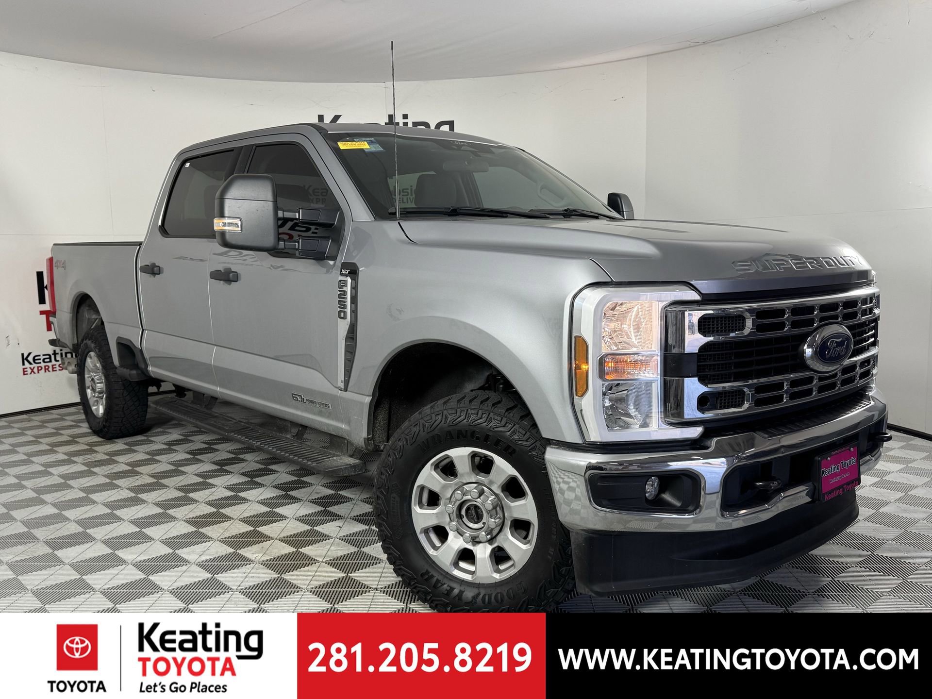 Used 2024 Ford F250 XLT image 2