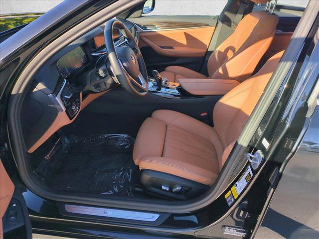 Certified 2023 BMW 530e 530e w/ Convenience Package image 17