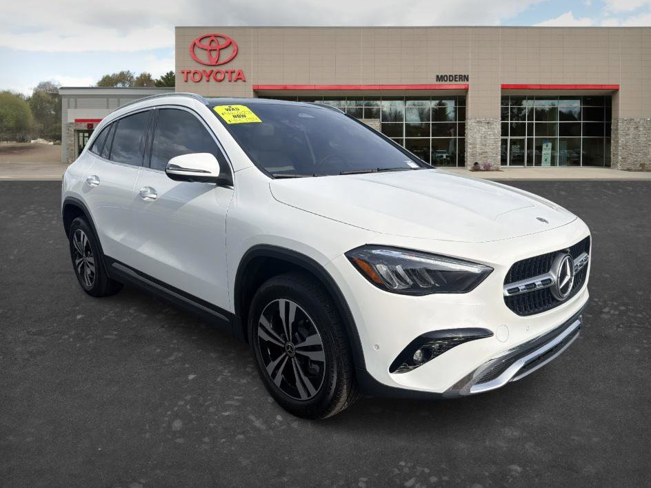 Used 2026 Mercedes-Benz GLA 250 4MATIC image 3
