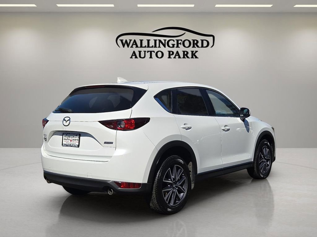Used 2018 MAZDA CX-5 Touring w/ Preferred Equipment Package image 4