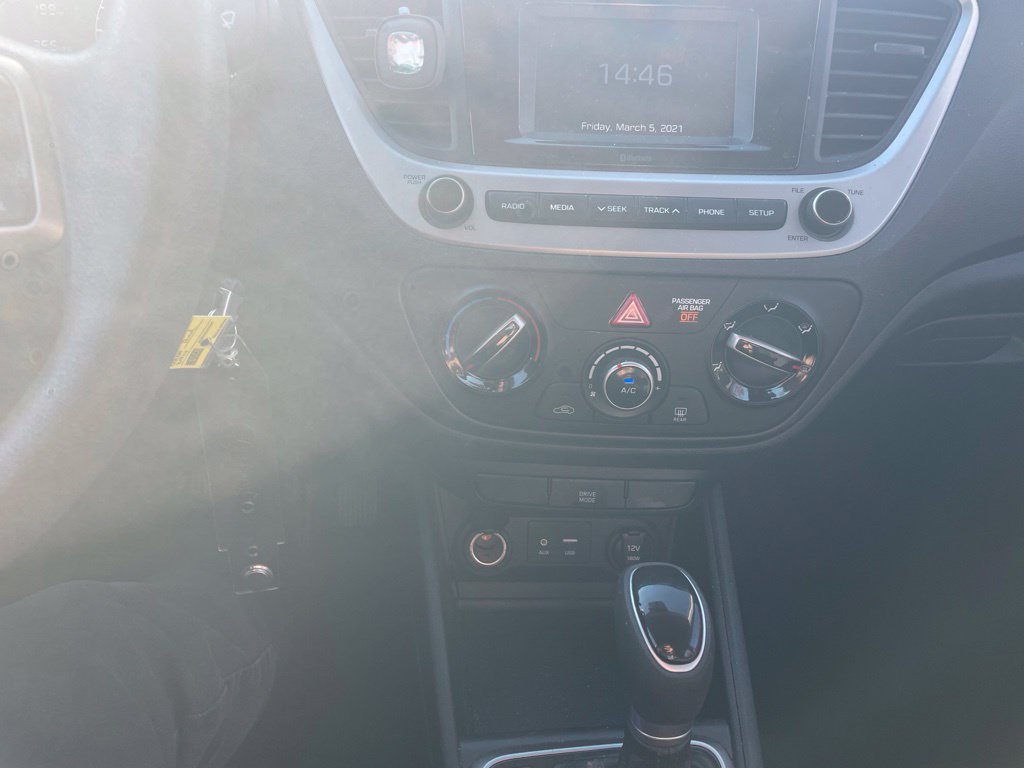 Used 2020 Hyundai Accent SE FWD image 14