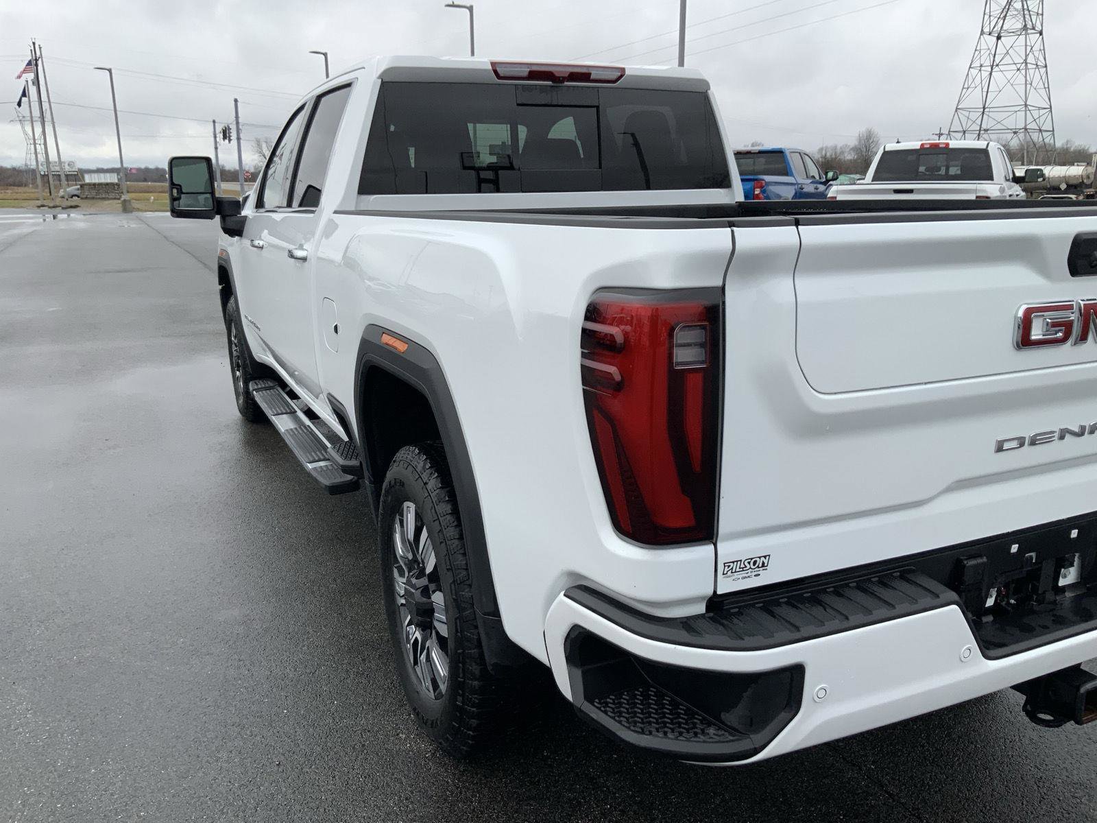 Used 2025 GMC Sierra 2500 Denali image 22