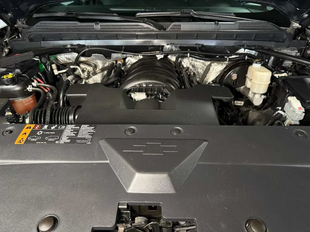 Used 2018 Chevrolet Silverado 1500 LTZ w/ LTZ Plus Package AWD/4WD image 9