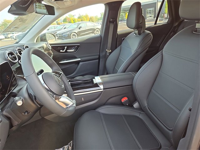 New 2025 Mercedes-Benz GLC 350e 4MATIC image 25