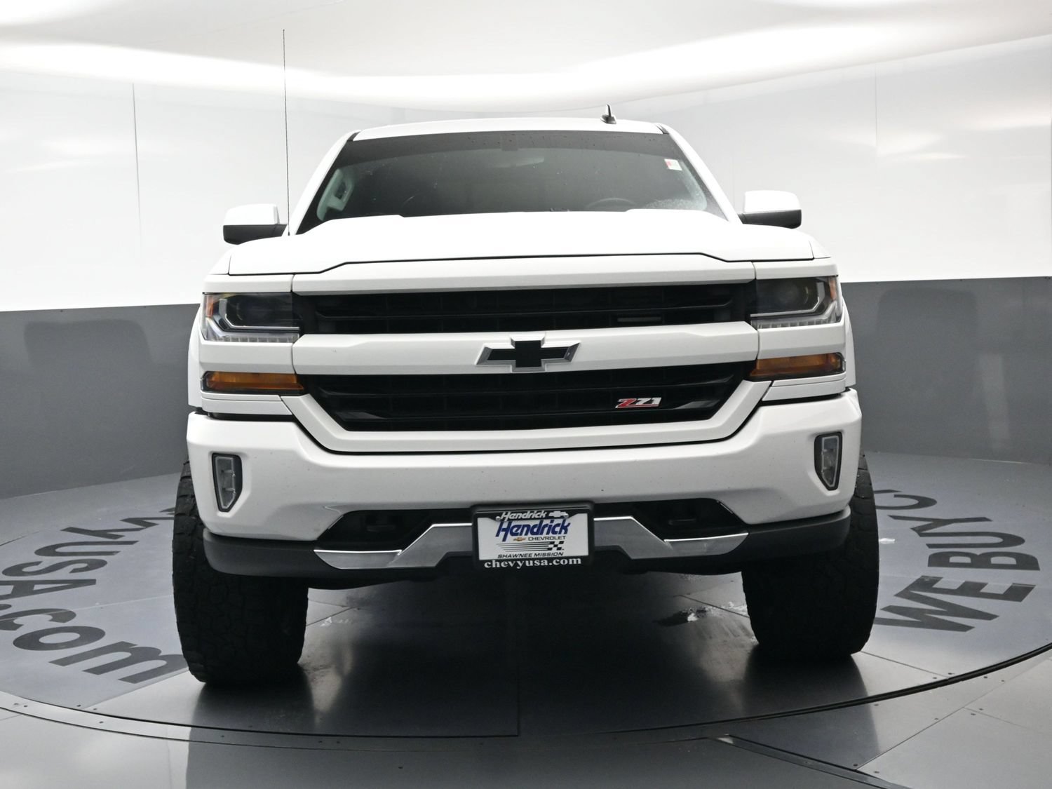 Used 2018 Chevrolet Silverado 1500 LT w/ All Star Edition AWD/4WD image 3