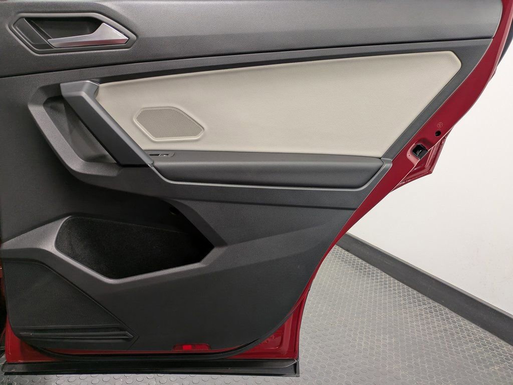 Used 2019 Volkswagen Tiguan SE image 26