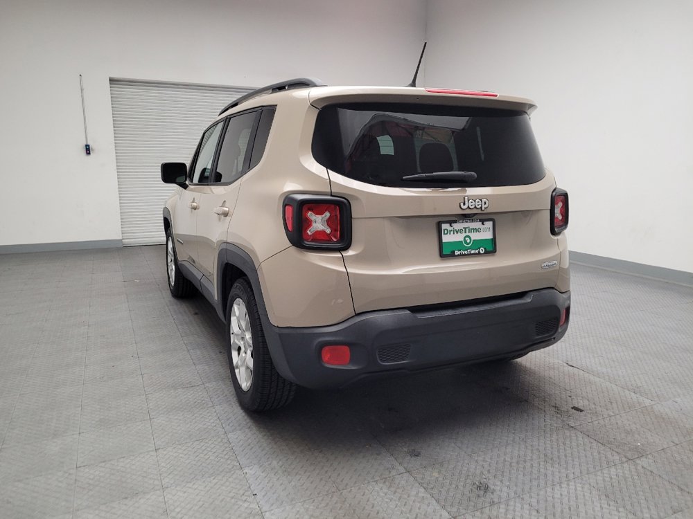 Used 2015 Jeep Renegade Latitude image 6