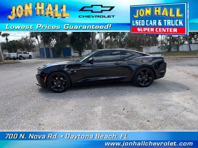 Used 2020 Chevrolet Camaro LT w/ RS Package image 4