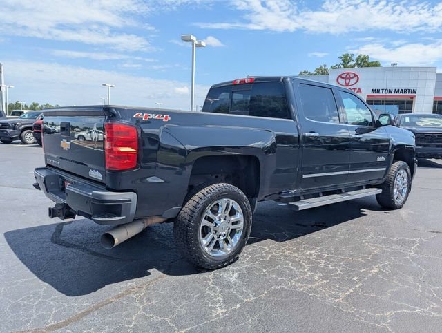 Used 2015 Chevrolet Silverado 2500 High Country w/ Duramax Plus Package AWD/4WD image 3