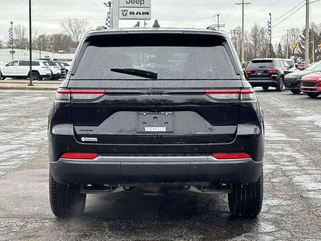 New 2026 Jeep Grand Cherokee Limited w/ Limited Altitude Package AWD/4WD image 33