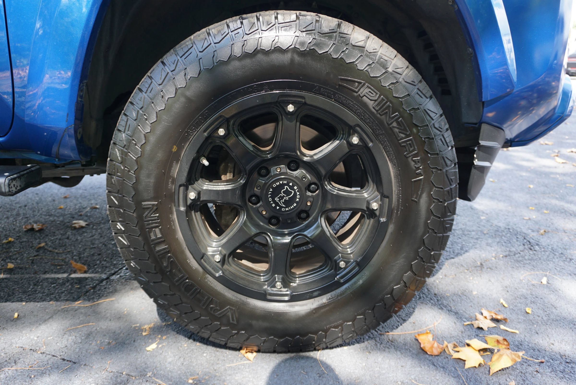 Used 2017 Toyota Tacoma TRD Sport w/ Tow Package (A/T) AWD/4WD image 34