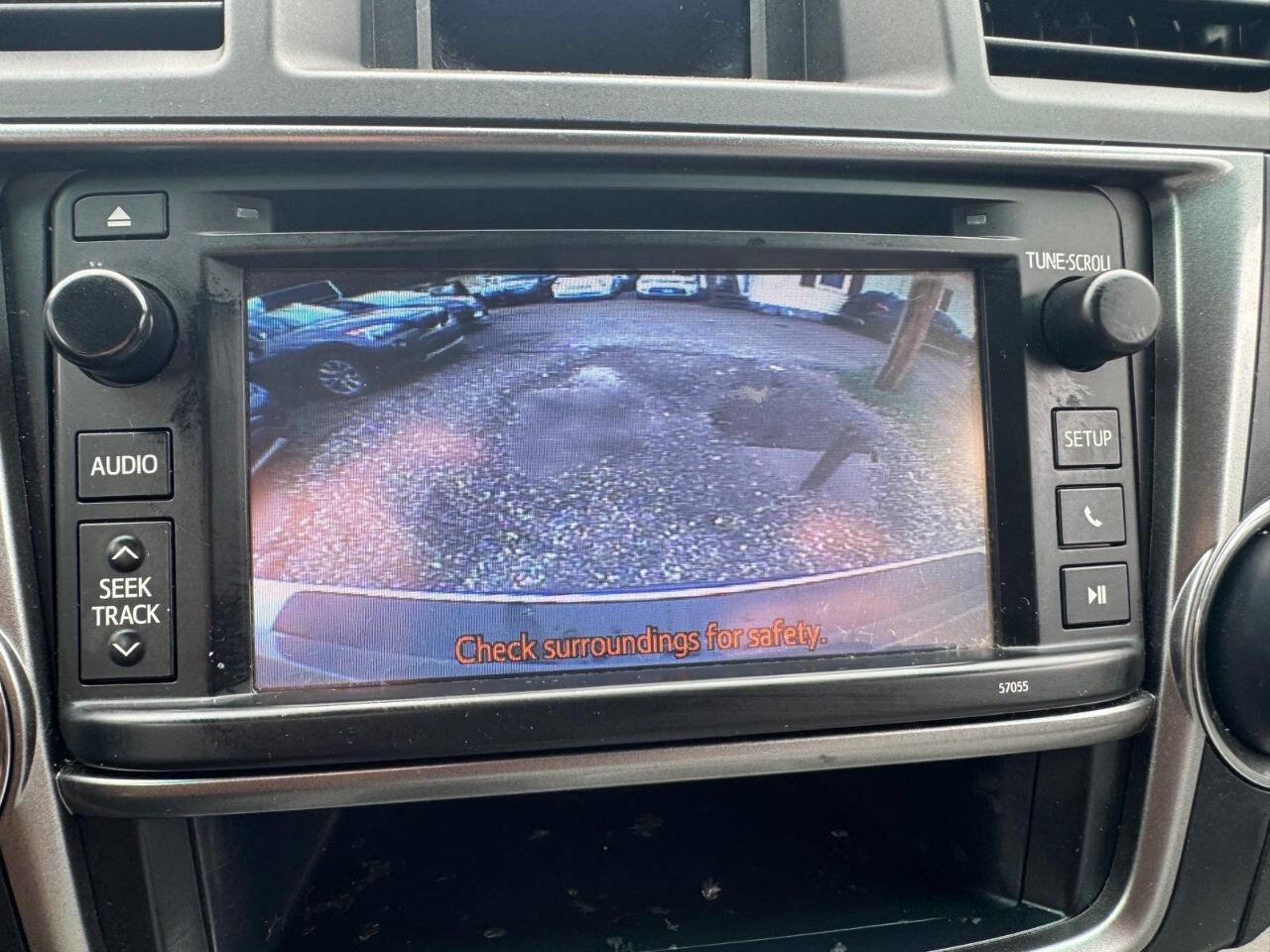 Used 2013 Toyota Highlander SE image 23