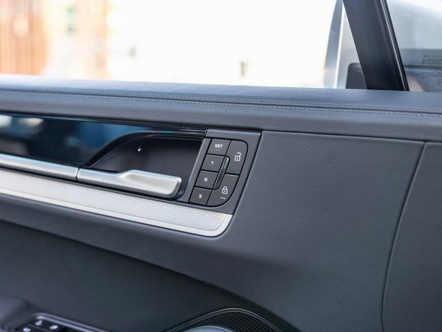 Used 2026 Porsche Cayenne S image 39