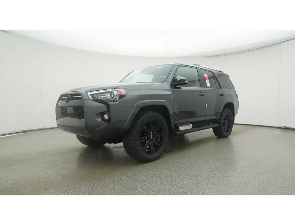 New 2023 Toyota 4Runner SR5 Premium w/ Moonroof Package AWD/4WD image 17