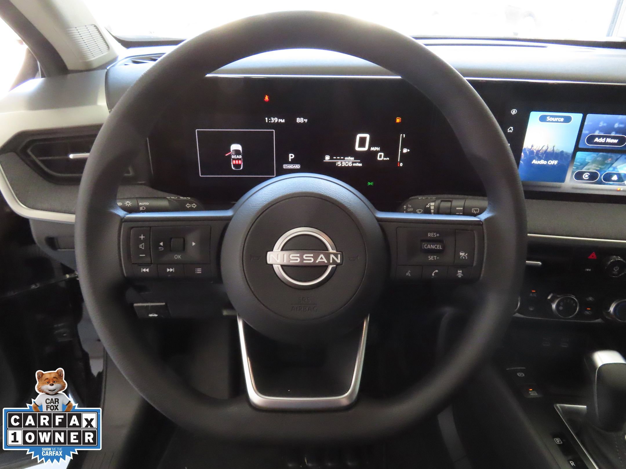 Used 2025 Nissan Kicks SV image 16