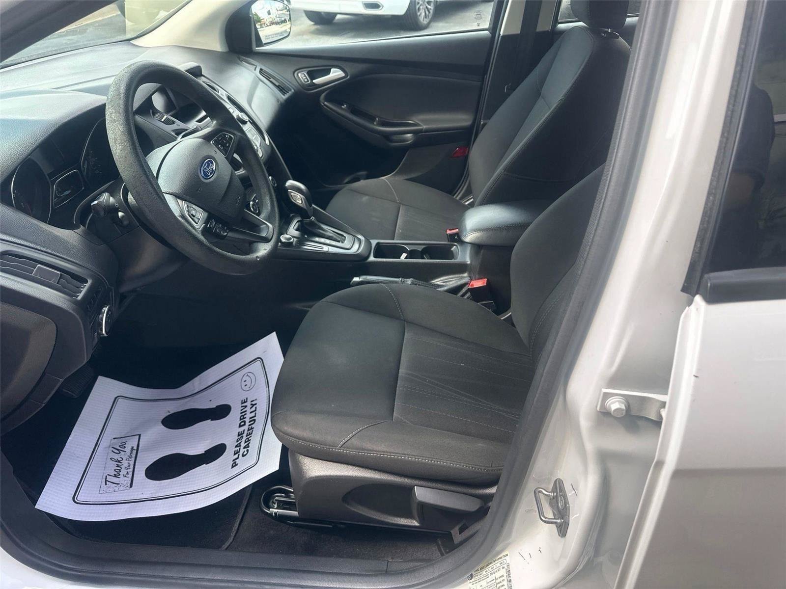 Used 2017 Ford Focus SE FWD image 16