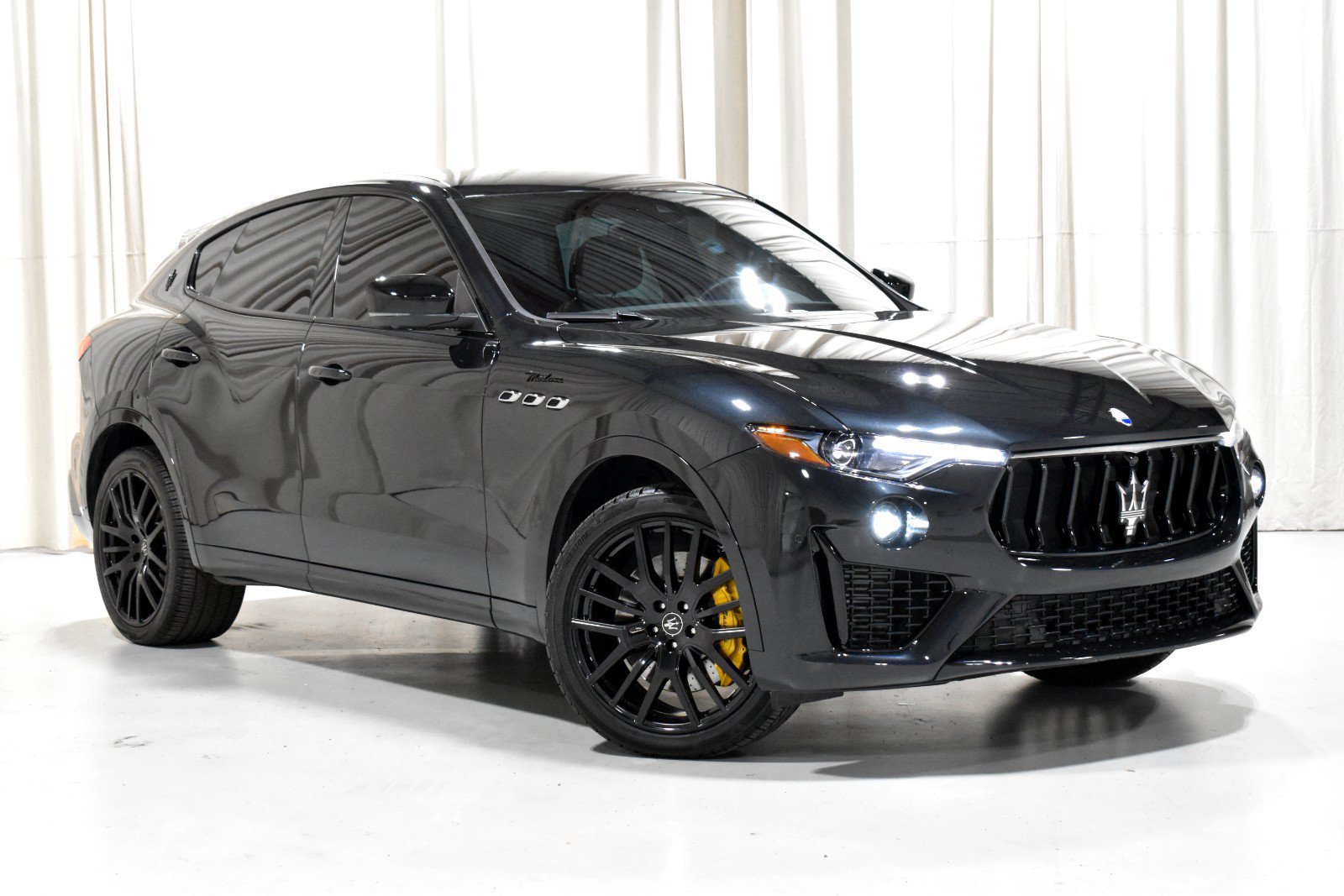 Used 2023 Maserati Levante Modena AWD/4WD image 3