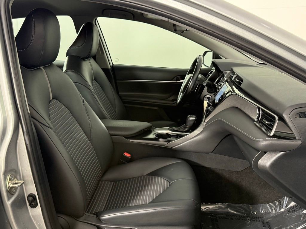 Used 2019 Toyota Camry SE image 17