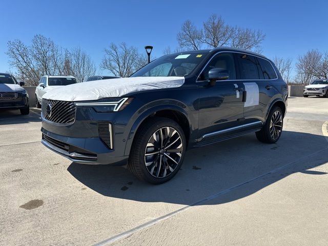 New 2026 Volvo XC90 B6 Plus w/ Protection Package image 3