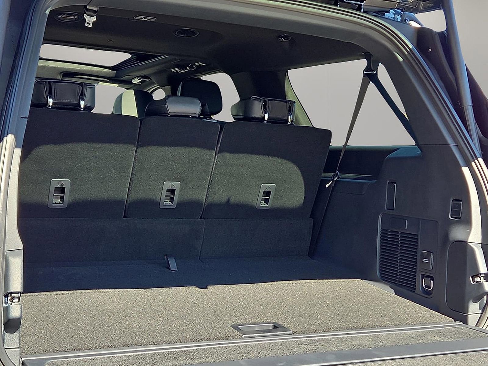 New 2026 Lincoln Navigator L Reserve w/ Jet Appearance Package image 8