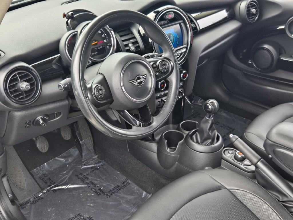 Used 2019 MINI Cooper 2-Door Hardtop FWD image 12