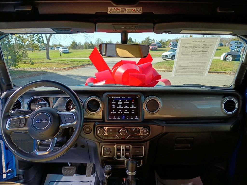 Used 2022 Jeep Wrangler Unlimited Sahara image 19