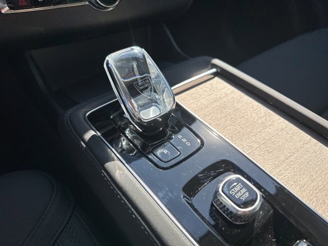 New 2026 Volvo XC90 B6 Plus w/ Protection Package Premier AWD/4WD image 15