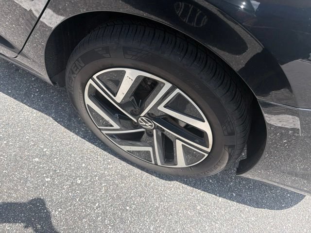 Certified 2024 Volkswagen Jetta SEL FWD image 14