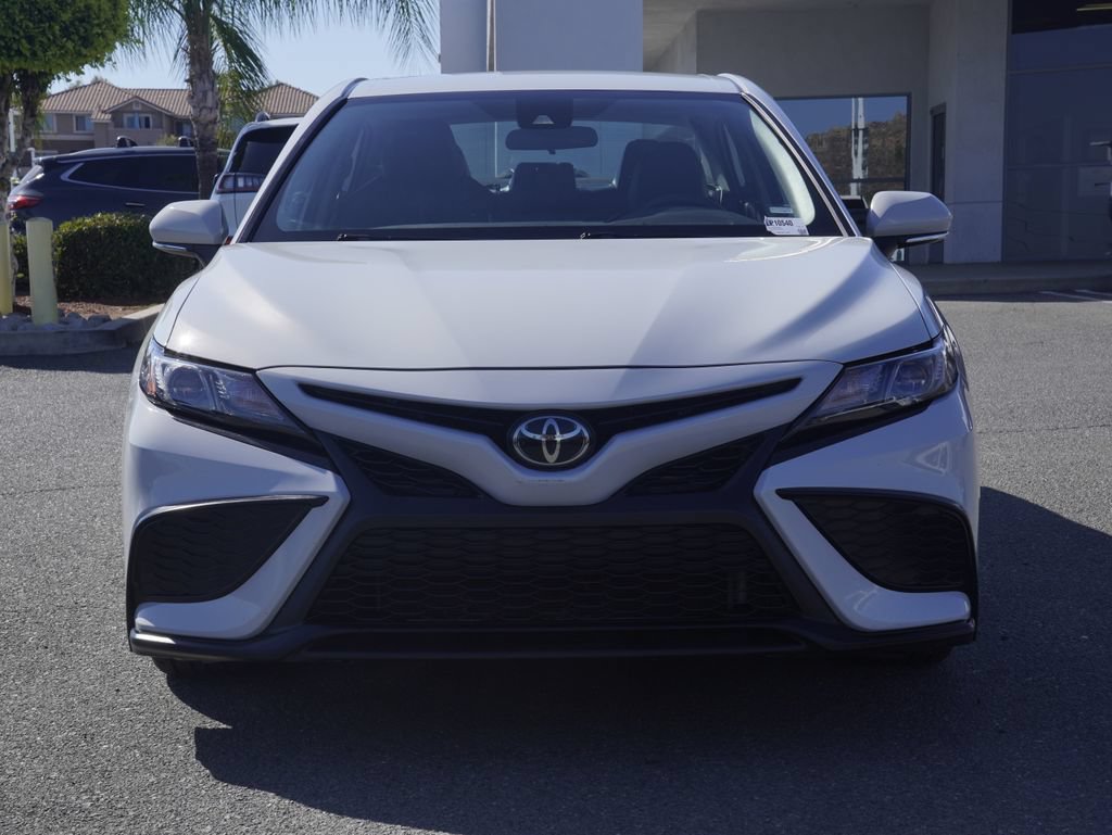 Used 2024 Toyota Camry SE FWD image 9