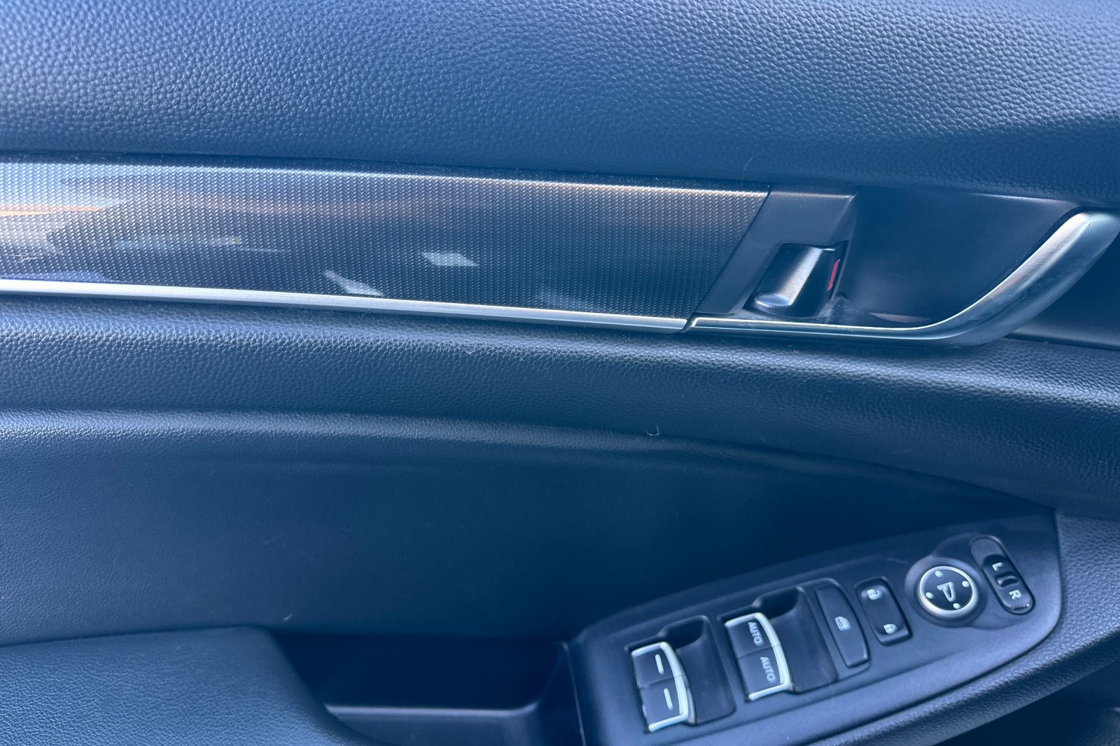 Certified 2022 Honda Accord Sport image 11