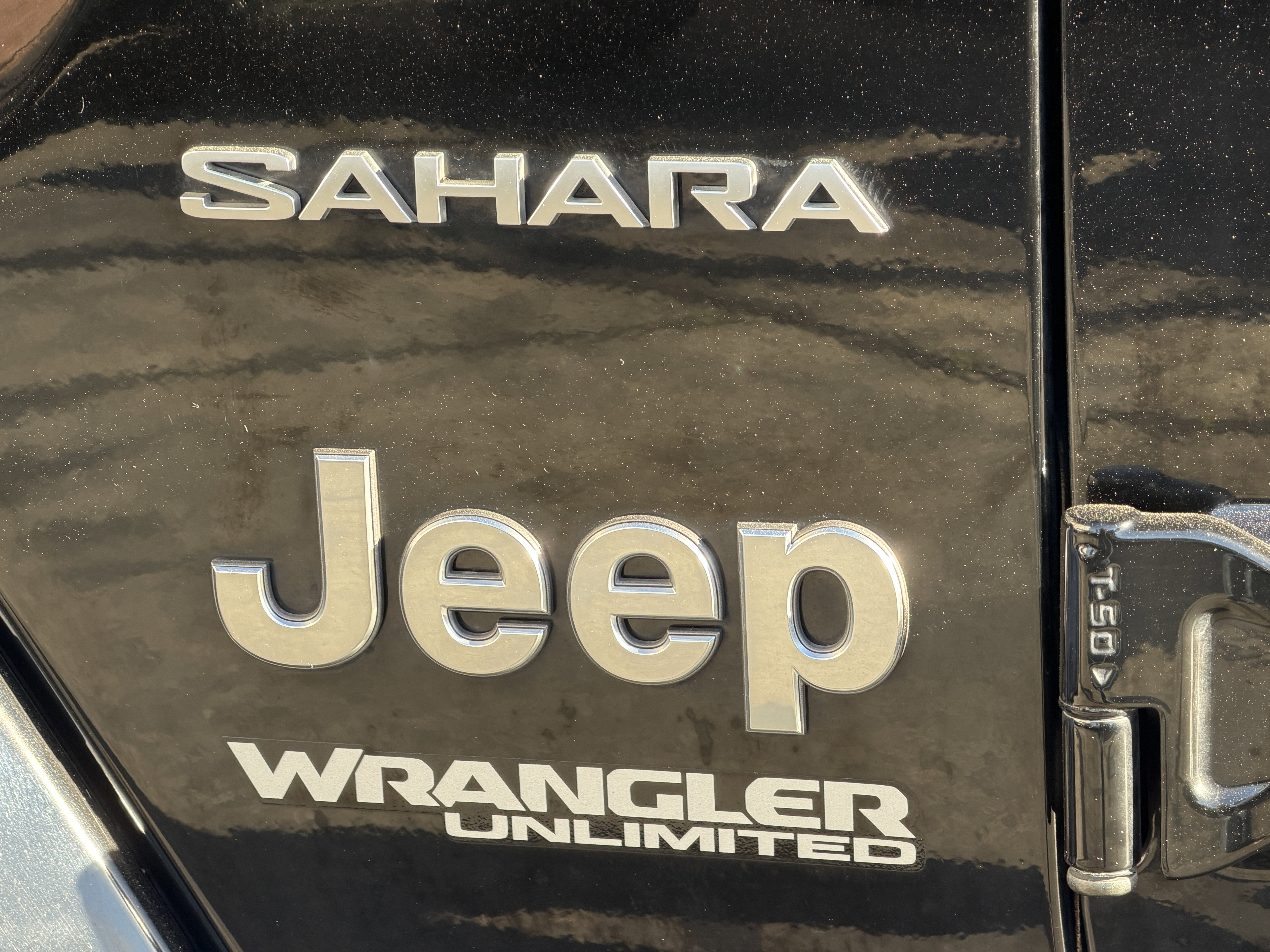Certified 2020 Jeep Wrangler Unlimited Sahara image 11