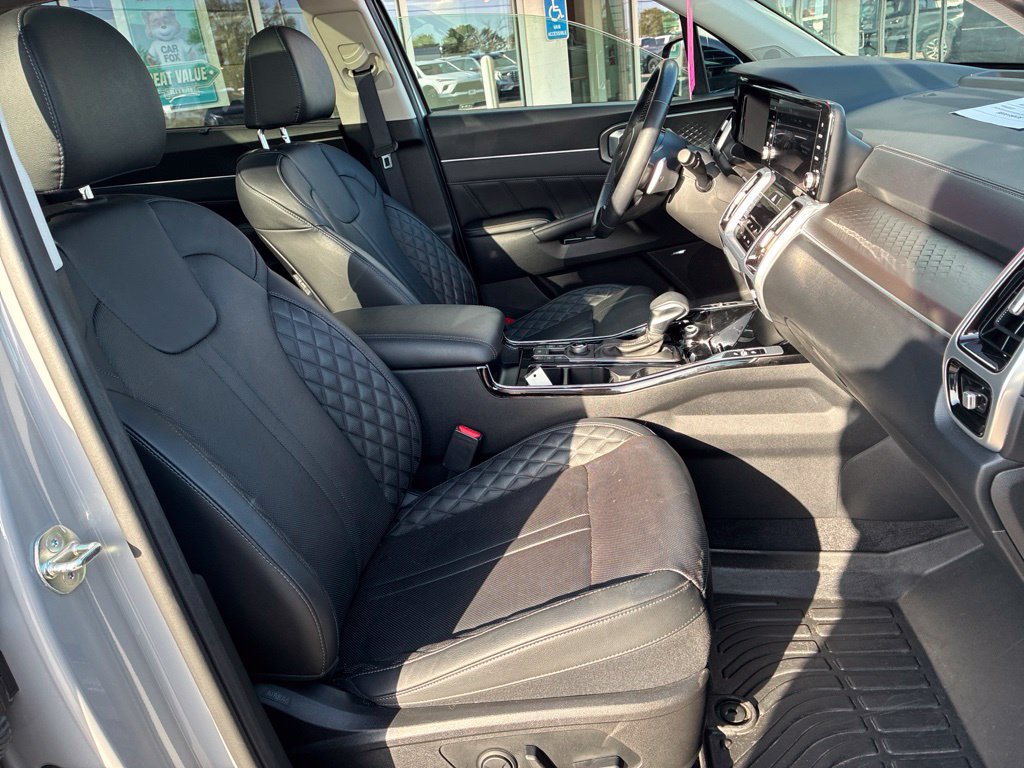 Used 2023 Kia Sorento SX AWD/4WD image 18