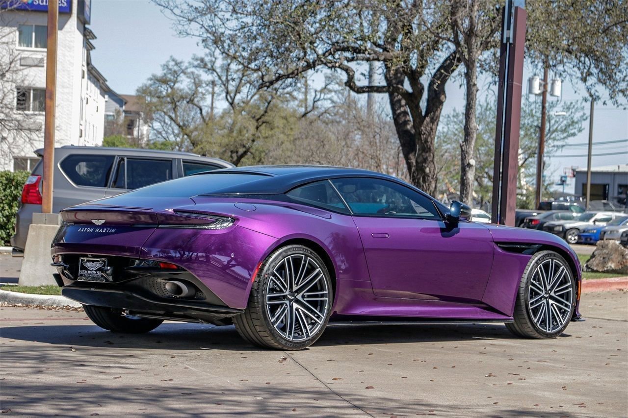Used 2024 Aston Martin DB12 Coupe image 15