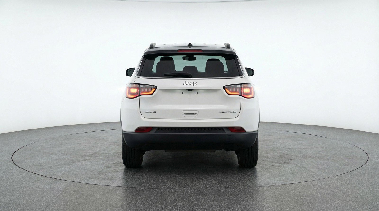 Used 2025 Jeep Compass Limited image 7