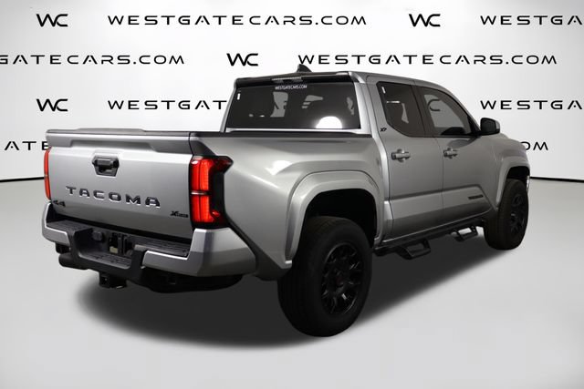 Used 2025 Toyota Tacoma SR5 AWD/4WD image 43